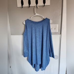 Women's t shirt dress with shoulder cutouts medium